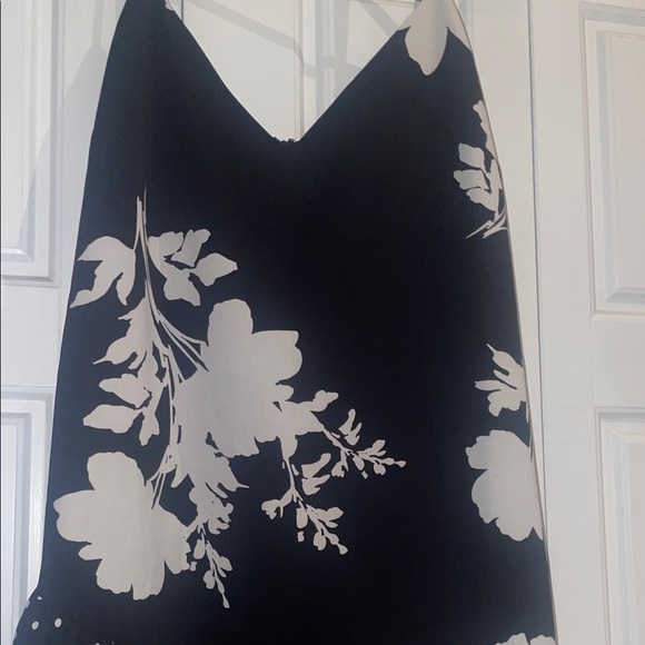 Bar III Black and White Floral Asymmetrical Dress - Picture 5 of 8